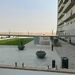 Regal Retreat\'S Royal Oasis Dubai